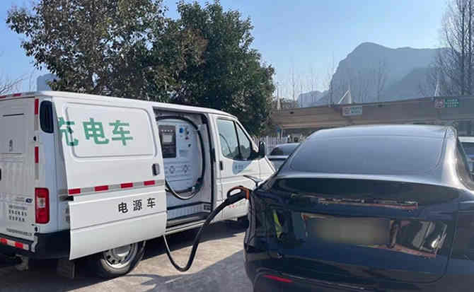 下陆区汽车搭电