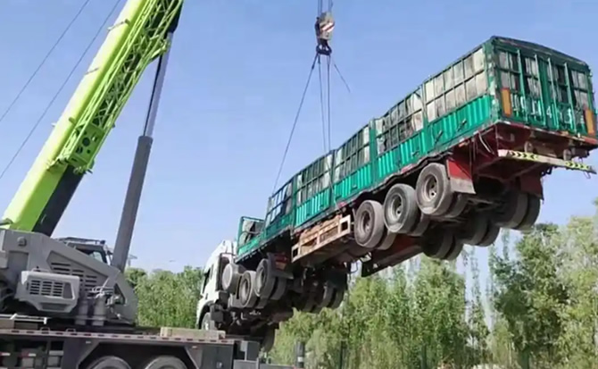 下陆区道路脱困救援案例